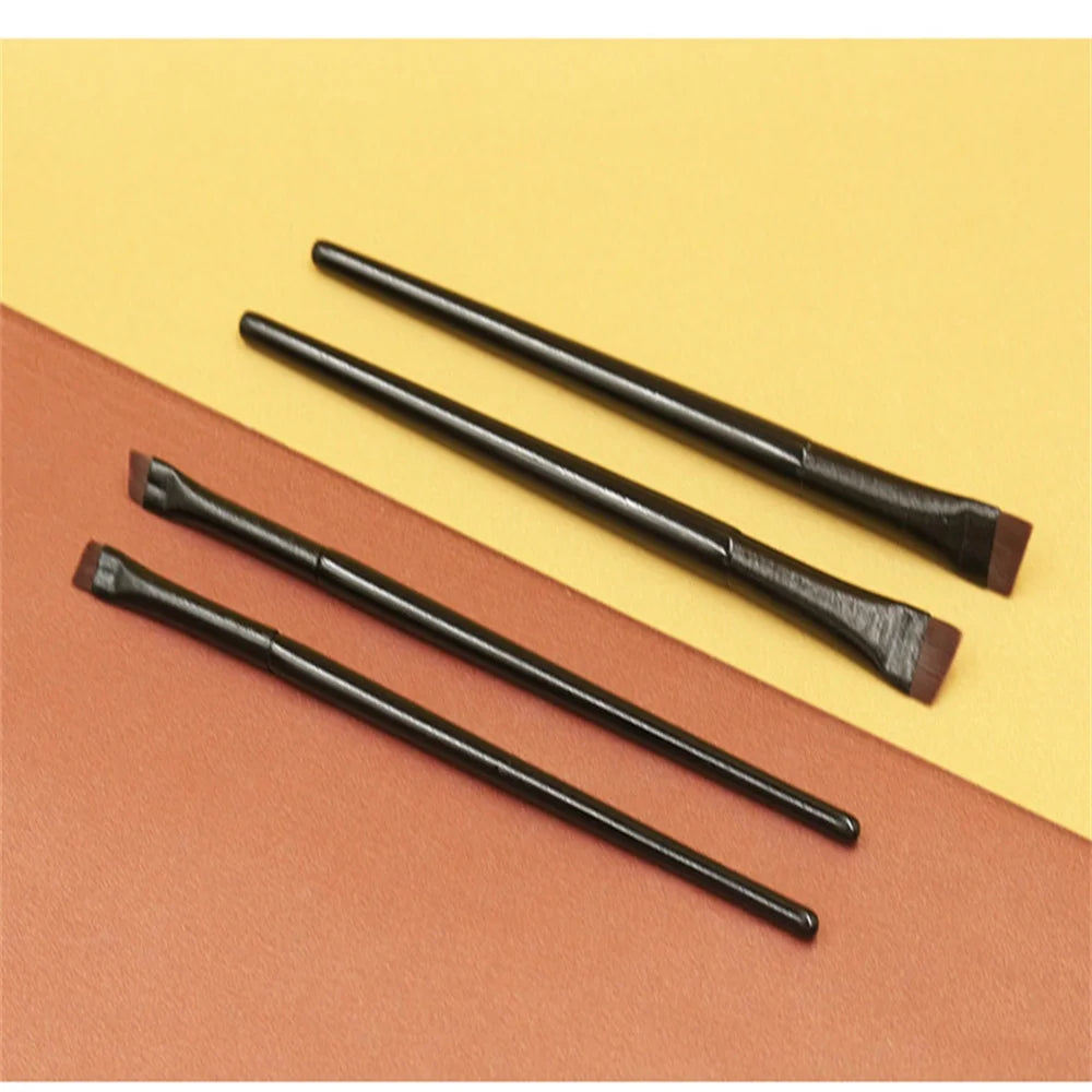 Chổi Xéo Đa Năng Vẽ Mày & Kẻ Mắt Permania Pro