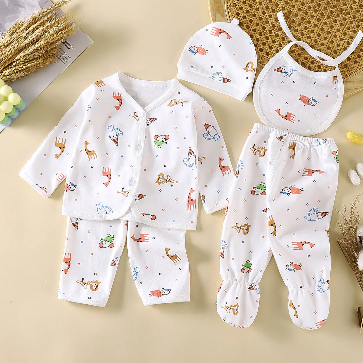 Bộ Đồ Sơ Sinh Baby Mềm Mại: Áo, Quần, Yếm, Mũ