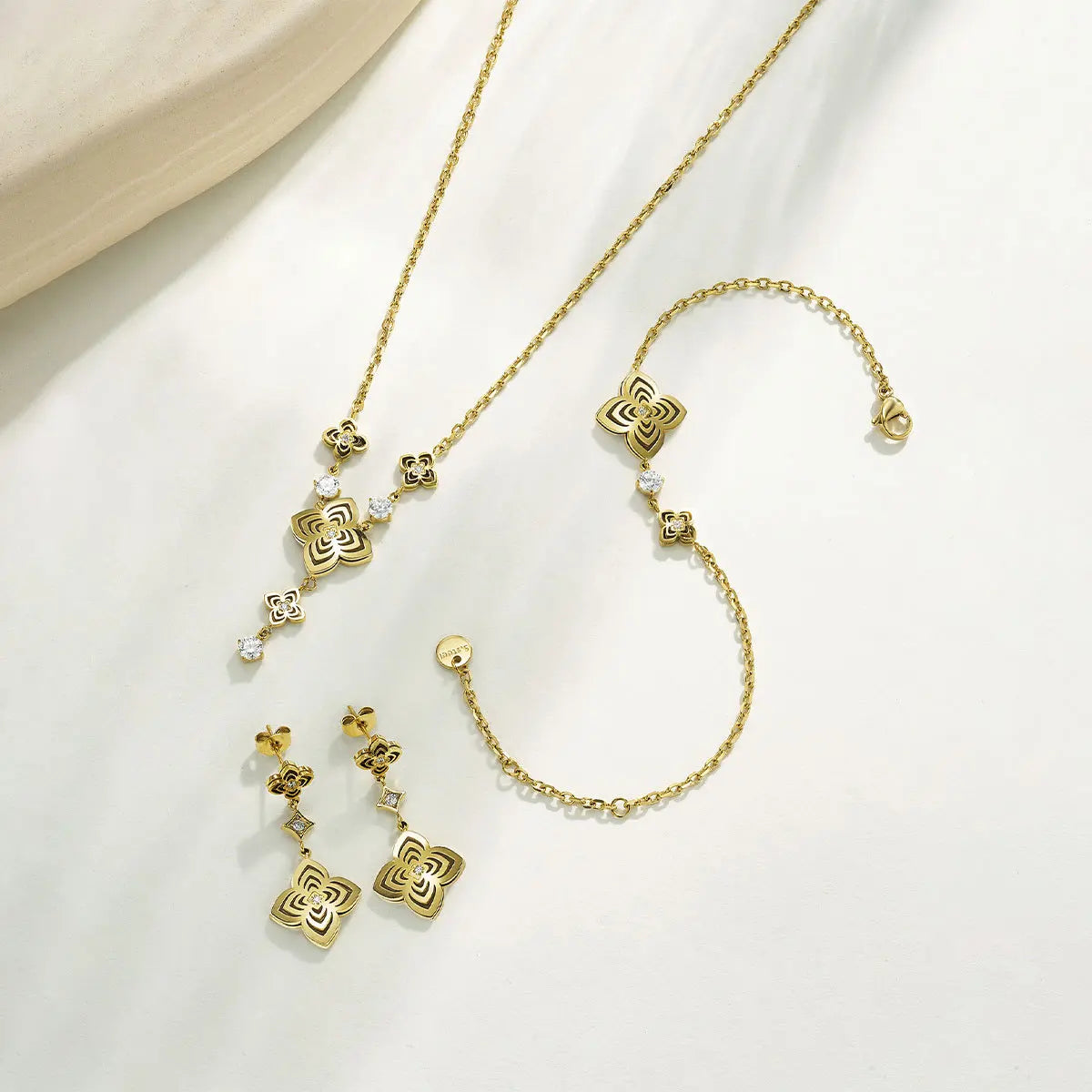 Unique Luxurious 18K Gold Plated Flower Jewelry Set
