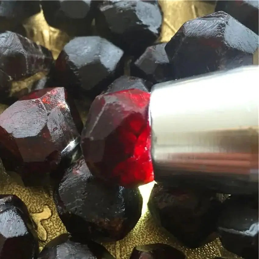 Đá Thô Garnet Tự Nhiên - Đá Quý Chữa Lành Tâm Linh