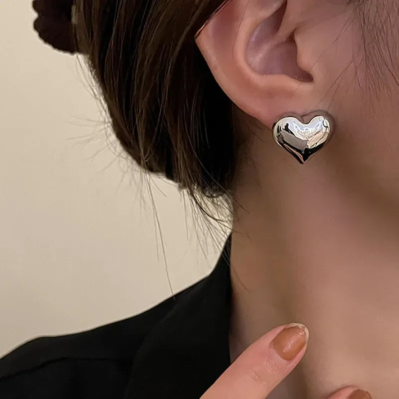 Delicate Plain Gold Heart Earrings For Women