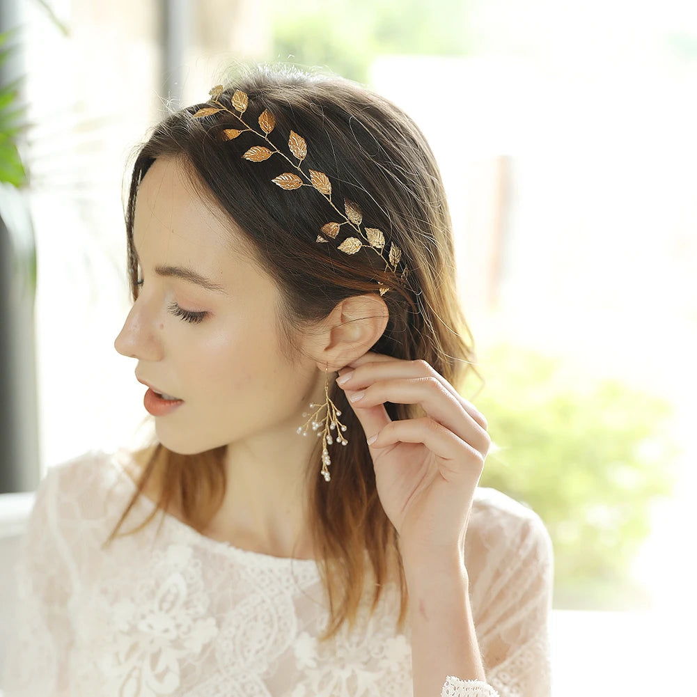 Vương Miện Cô Dâu Ngọc Trai Lá Hoa Đính Đá Sang Trọng