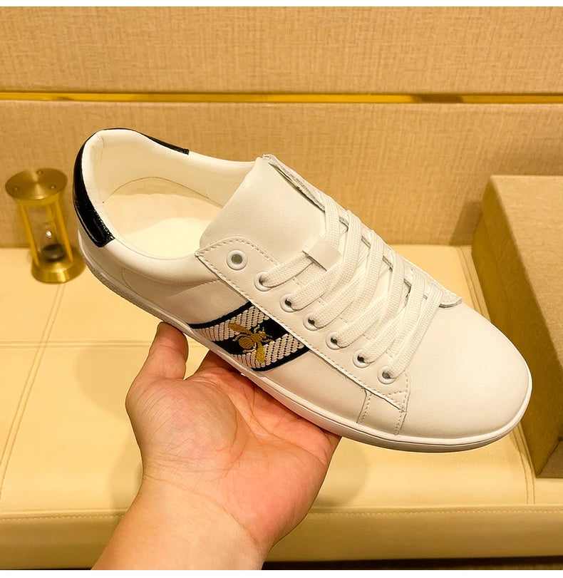 High-end Fashion Men's Embroidered Leather Shoes Sneaker