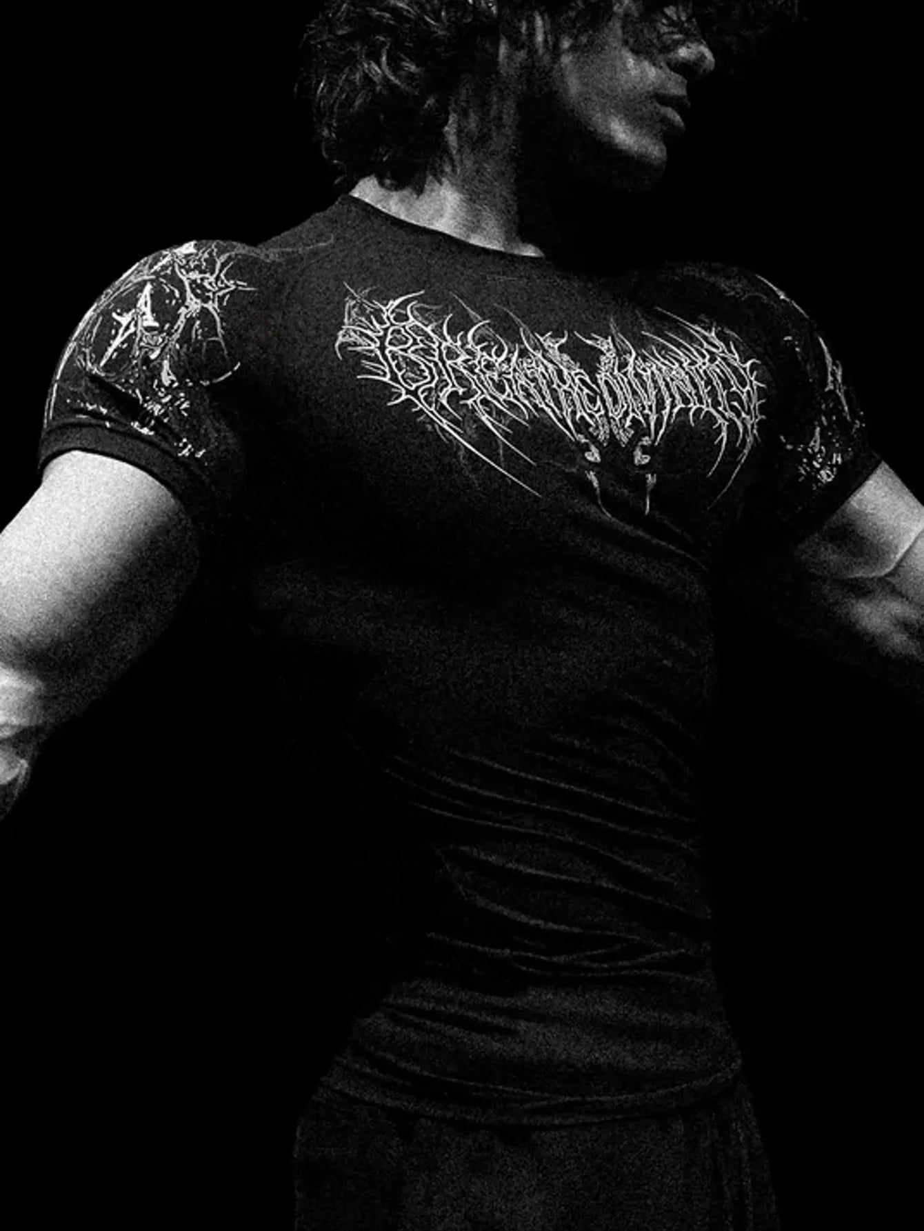 Men's Gym Sports T-Shirt Quick Dry Body-hugging Workout Shirt