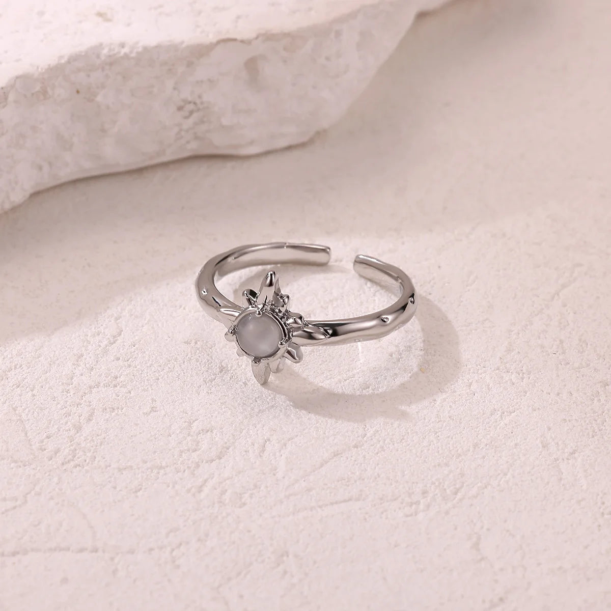 Chic Sun Jade Stone Women's Gold Ring Fashion Waterproof