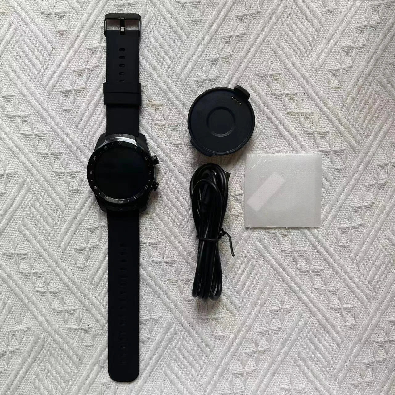 Đồng hồ thông minh Ticsmart Pro GPS cho nam - Hàng tân trang