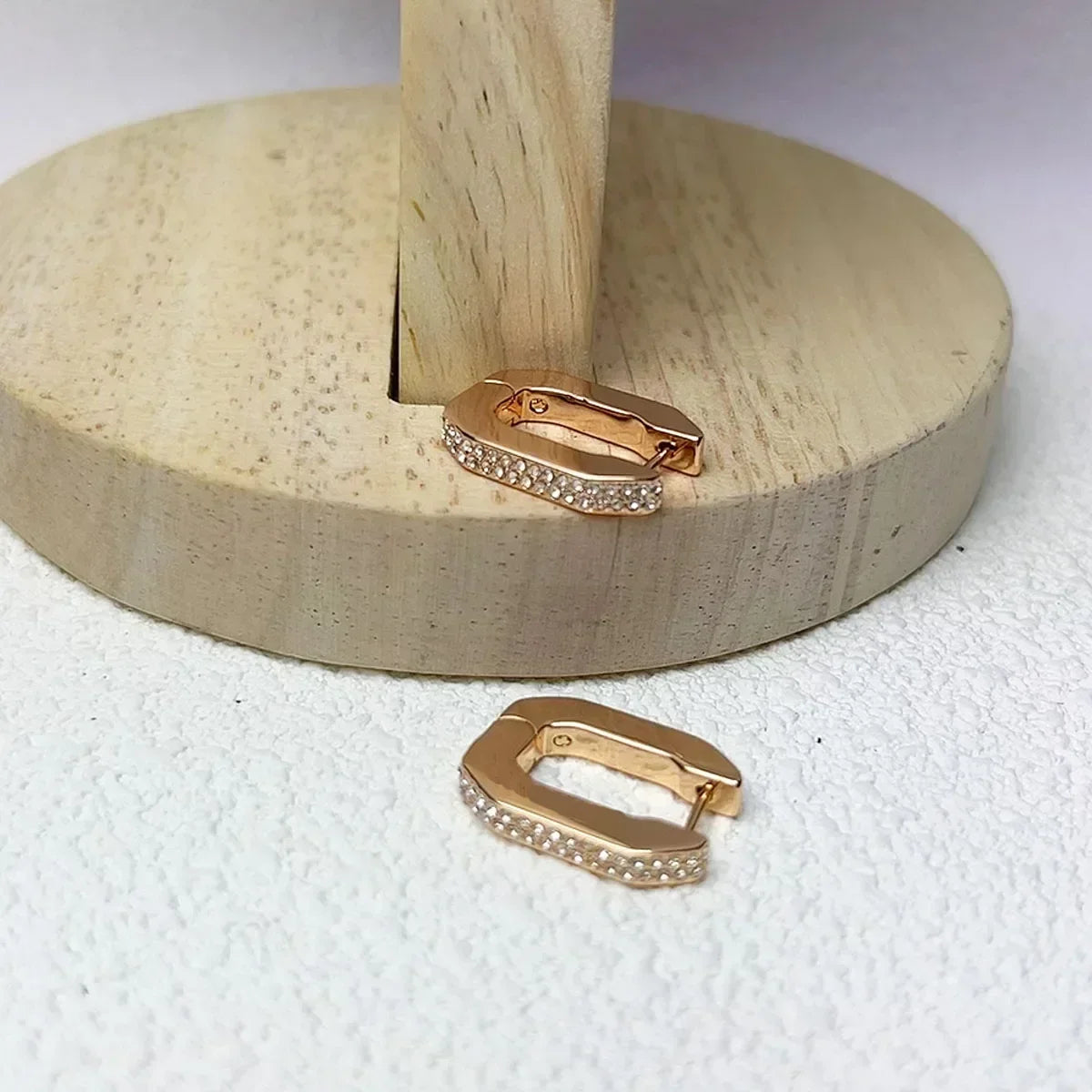 2025 Women's Jewelry Set: Gold, Silver, and Unique Gemstones