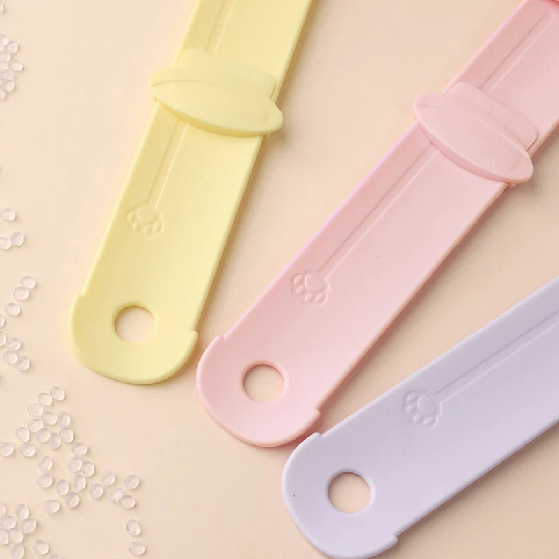 Pet Cat Treat Feeder Nutrient Bar for Cats Squeeze with A Special Spoon Snack Dispenser Cat Supplies Feeding Artifact - Daisan Mart