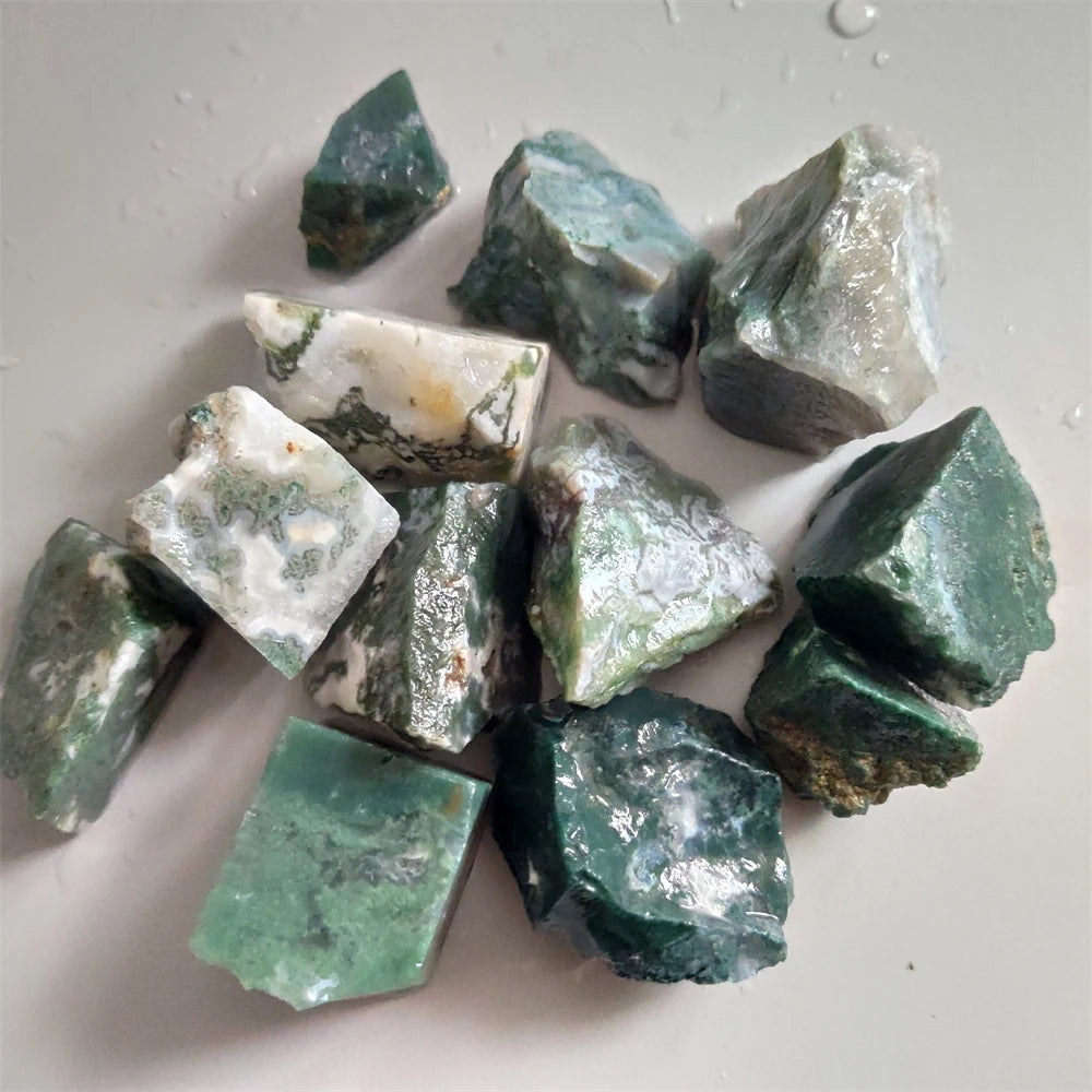 Natural Moss Quartz Stone for Decoration &amp; Healing