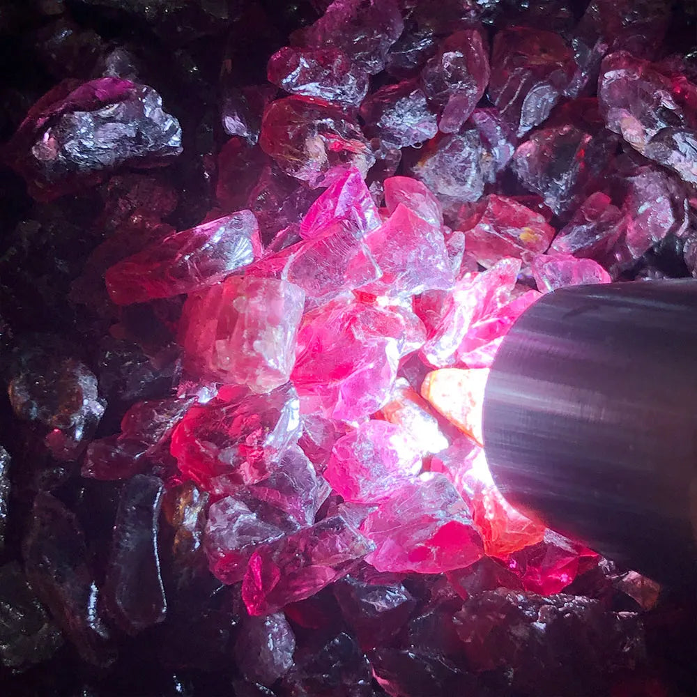 Rough Garnet for Home Decoration &amp; Feng Shui