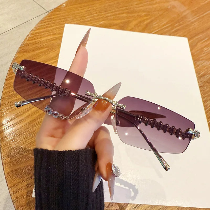 Kính Râm Thời Trang Không Viền 2025 Cho Nữ