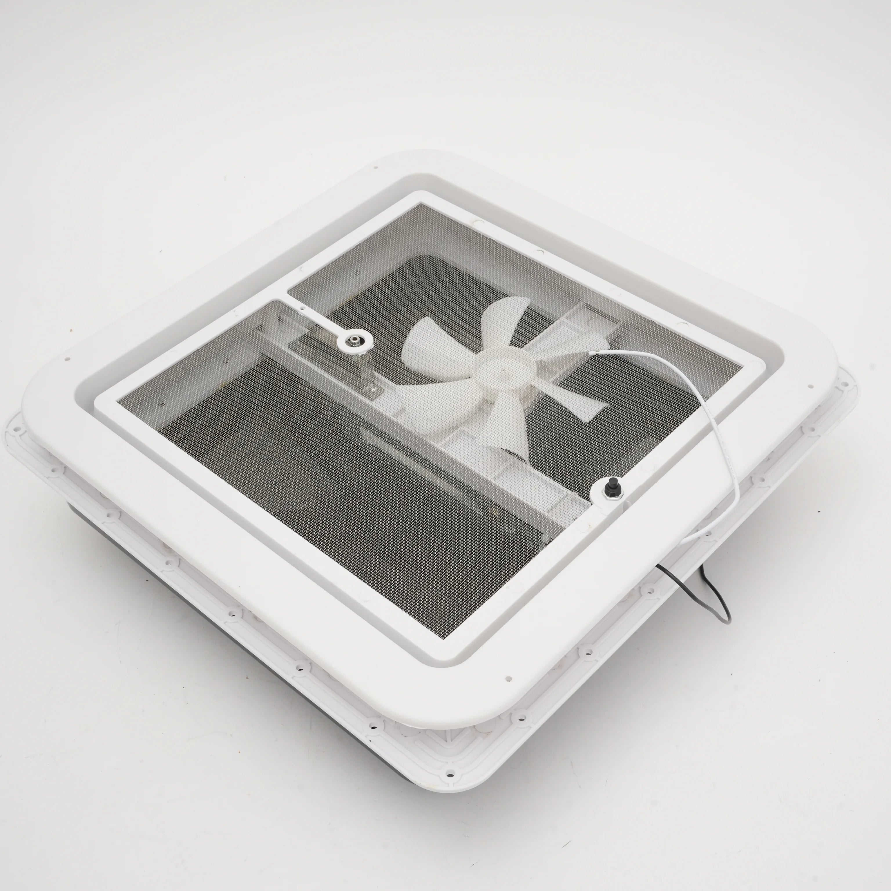 Quạt thông gió chống bụi cho mái xe RV 42cmx42cm