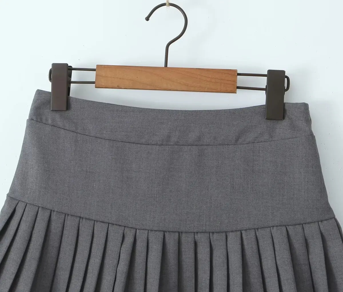YENKYE Y2K Cool Girl Sexy Low Waist Pleated Mini Skirt Women Side Zipper Black White Gray Summer Skirts - Daisan Mart
