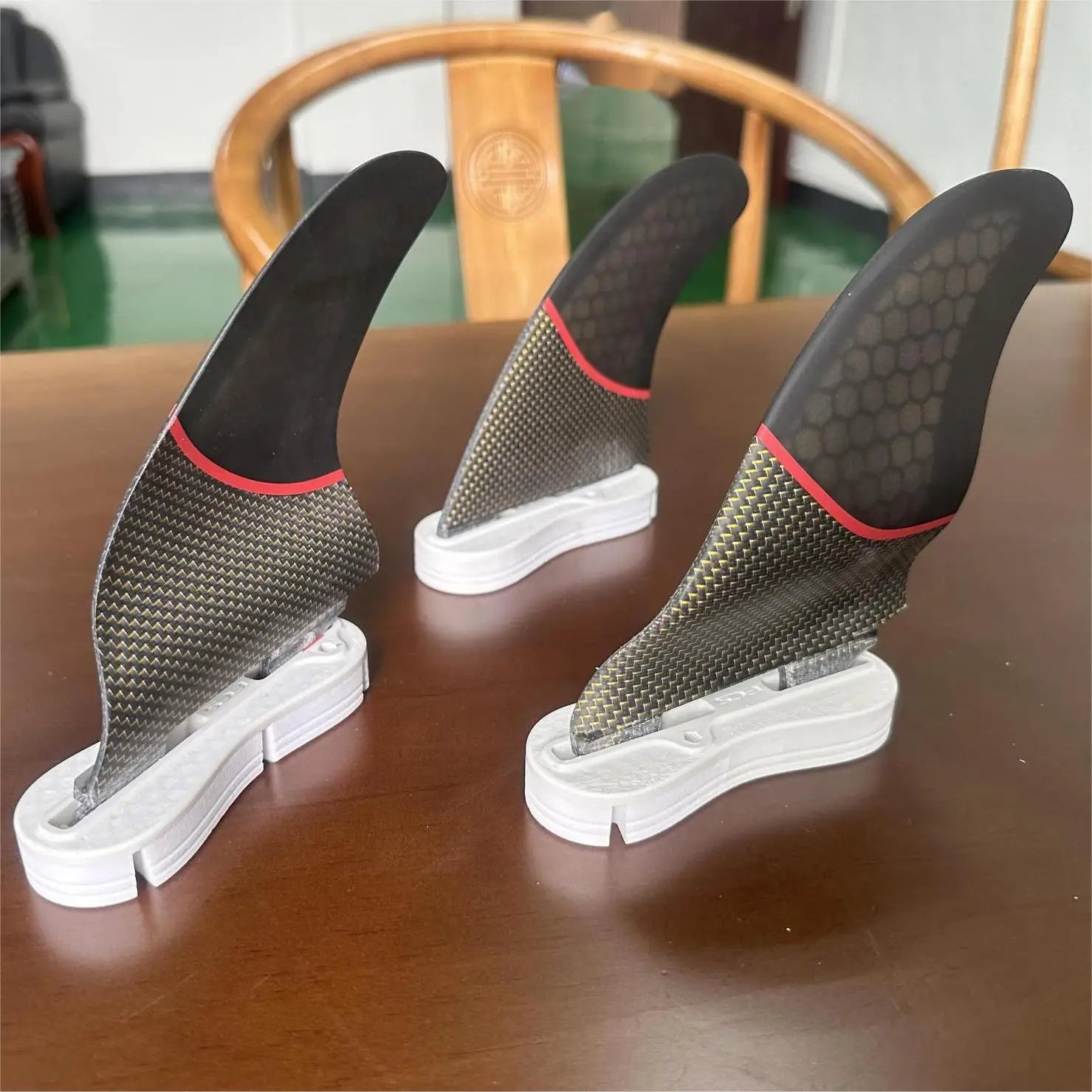 Recommend Surf Fins[Curving]  FCS2 Half carbon /Big Honeycomb Surfboard Fin Suitable for large waves Size M Free key and bag