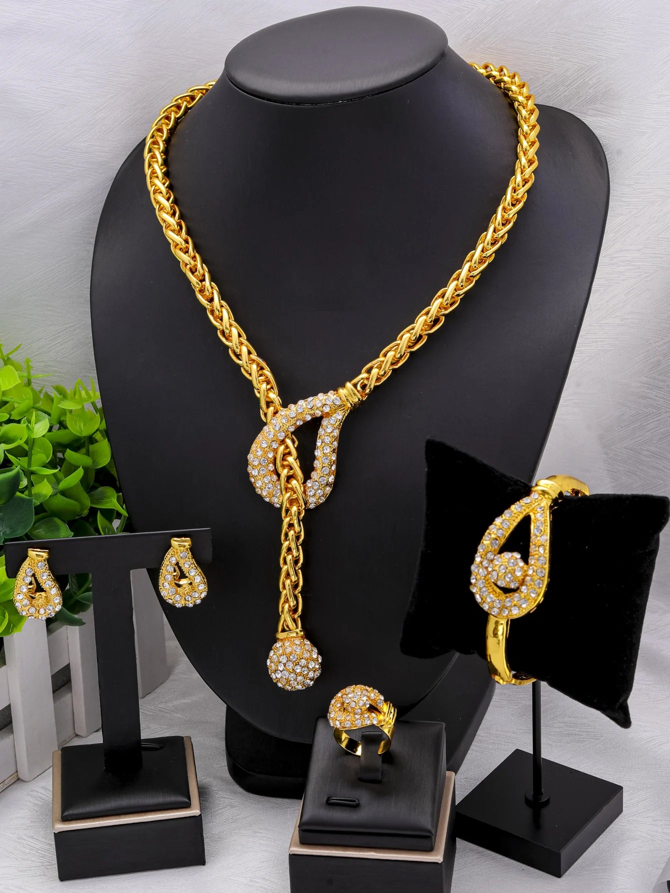 Luxurious 24K Dubai Gold Plated Women's Jewelry Set for Party