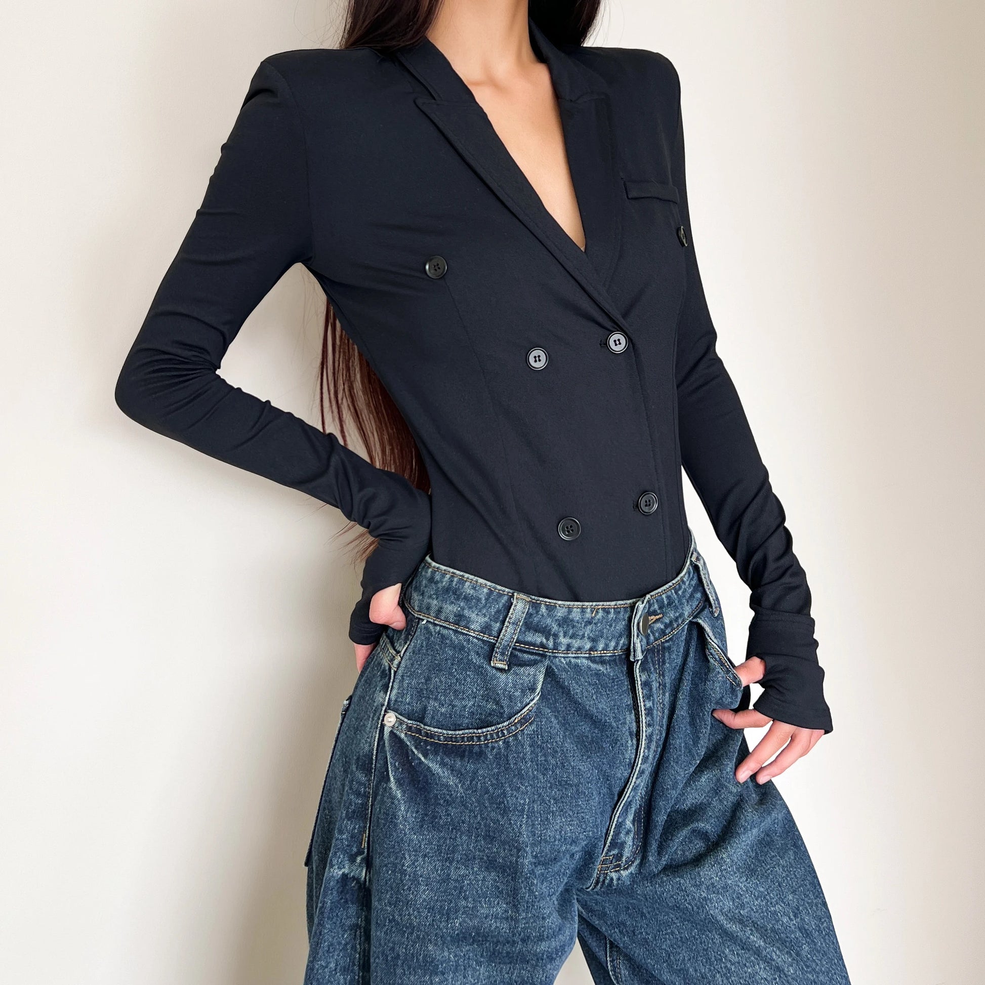 Body Đen Nữ Retro 2025 Tay Dài Cổ Vest Quyến Rũ - Daisan Mart