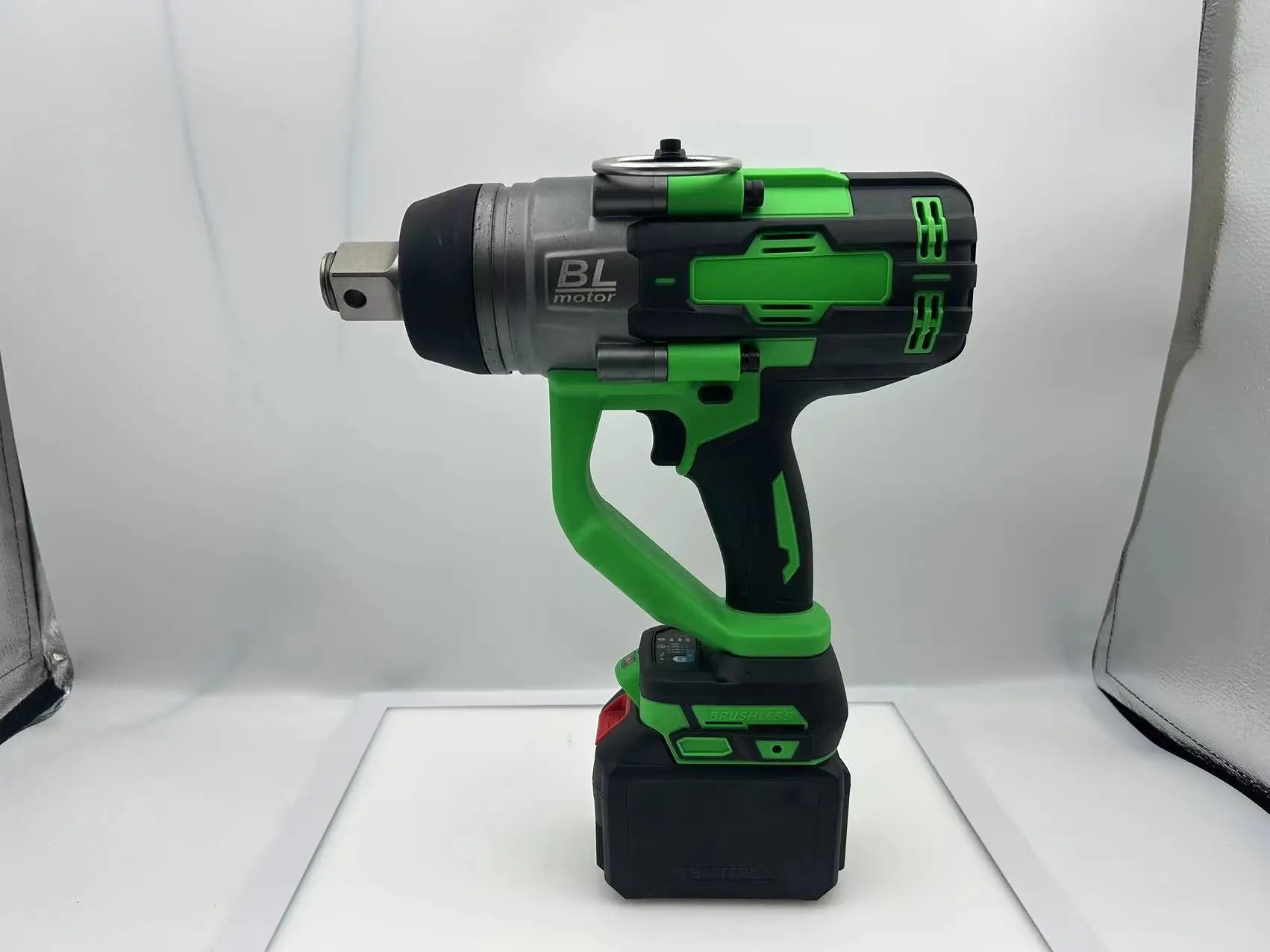 Máy Siết Bu Lông Không Chổi Than 3000N.M 3/4 Inch - Daisan Mart