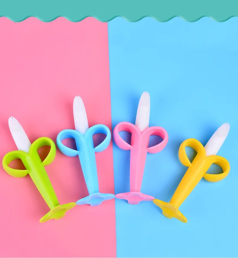 Bàn Chải & Gặm Nướu Hình Chuối Cho Bé 2in1 Silicone - Daisan Mart