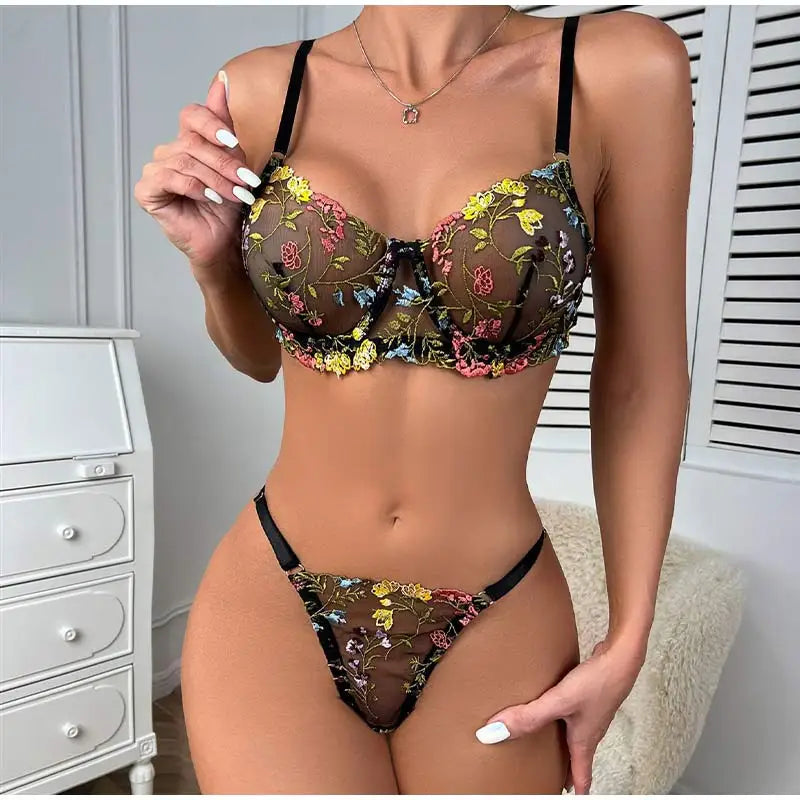 Women's Boho 2-Piece Floral Embroidery Lace Lingerie Set Fashion