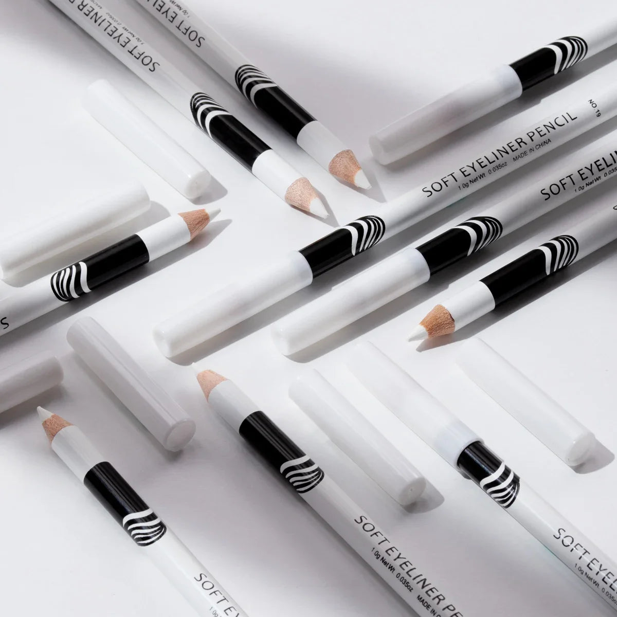 Long-lasting Waterproof Matte White Eyeliner Brightens Eyes