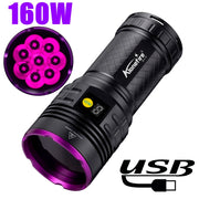 Đèn pin 160W màu đen, viền tím, nút on/off vàng, sạc USB, màn hình hiển thị số.