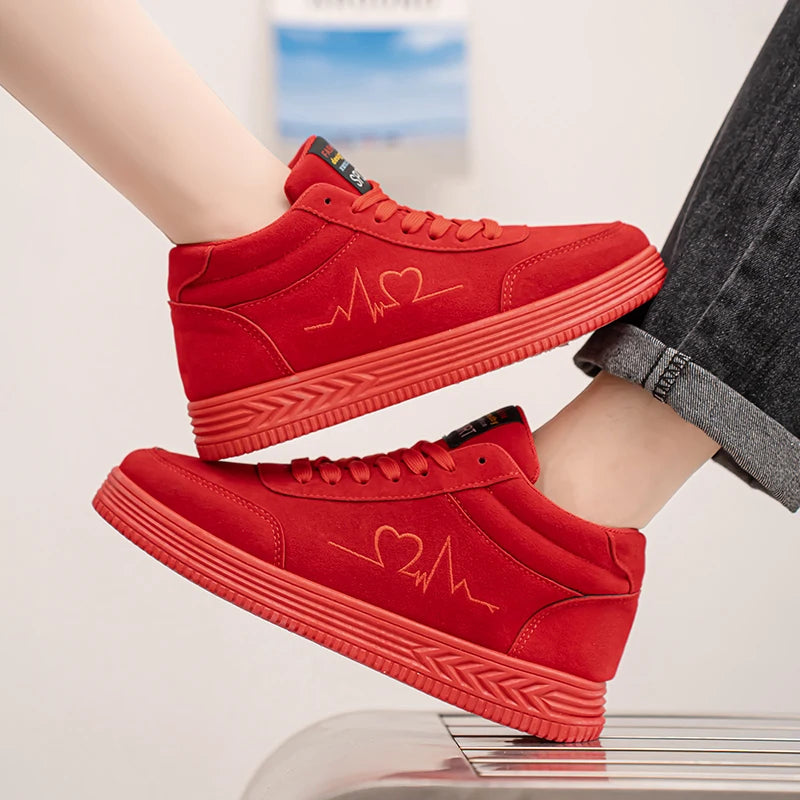Giày Thêu Tim Đỏ Unisex - Thời Trang Thoáng Khí