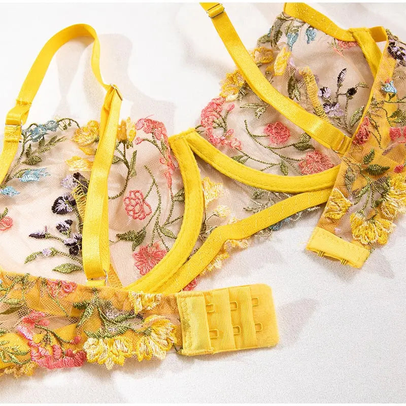 Women's Boho 2-Piece Floral Embroidery Lace Lingerie Set Fashion