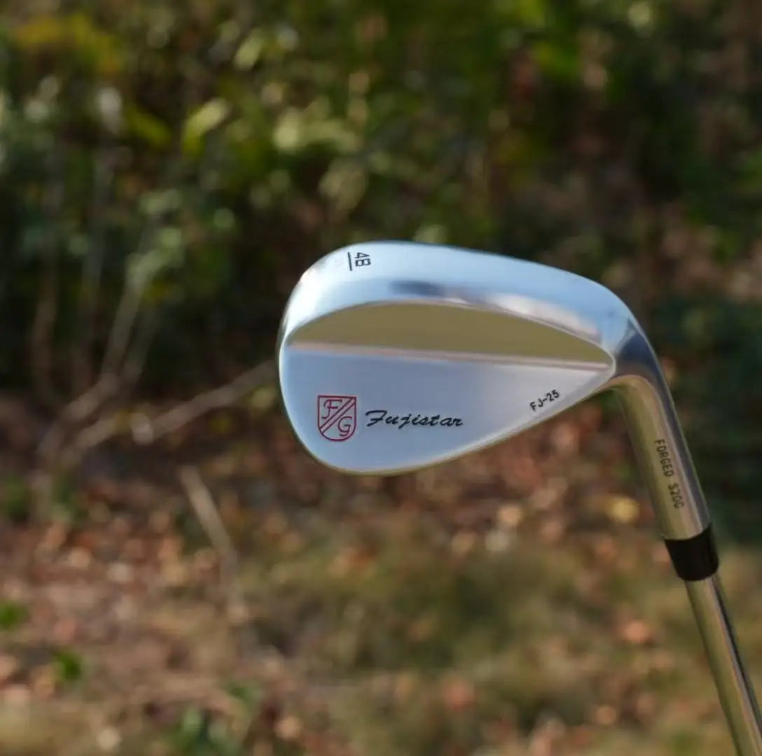 Premium Golf Wedge - Soft Iron Head, Precise Control