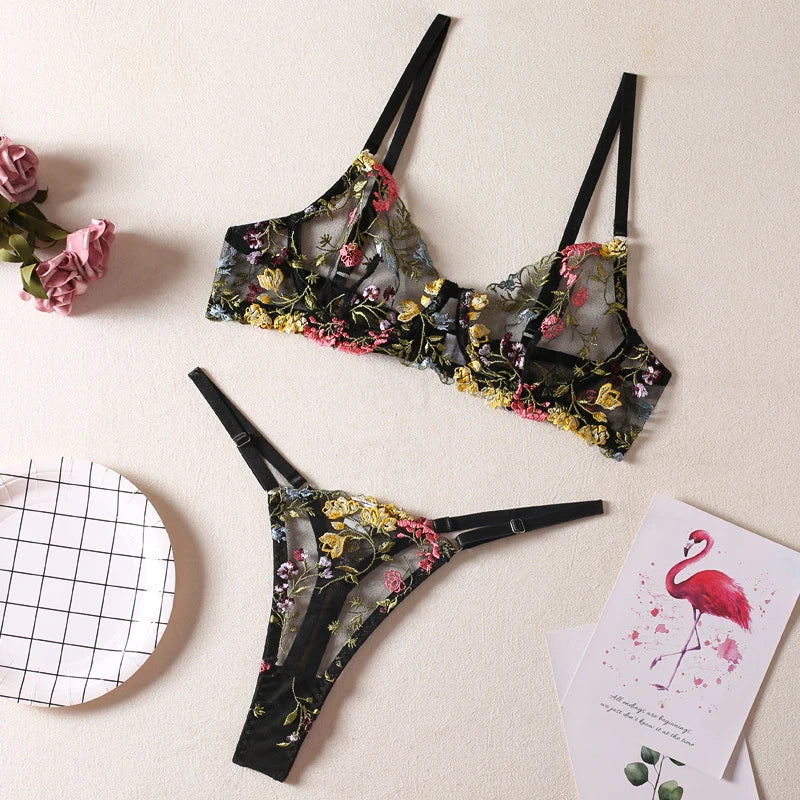 Women's Boho 2-Piece Floral Embroidery Lace Lingerie Set Fashion