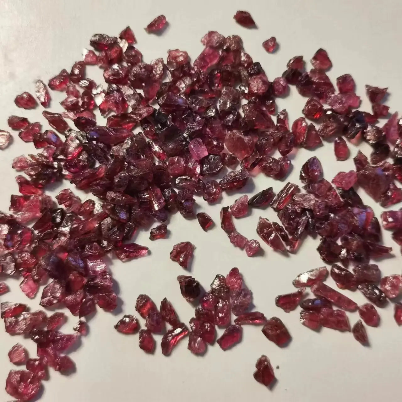 Natural Garnet Rough Stone - Decoration &amp; Energy Therapy