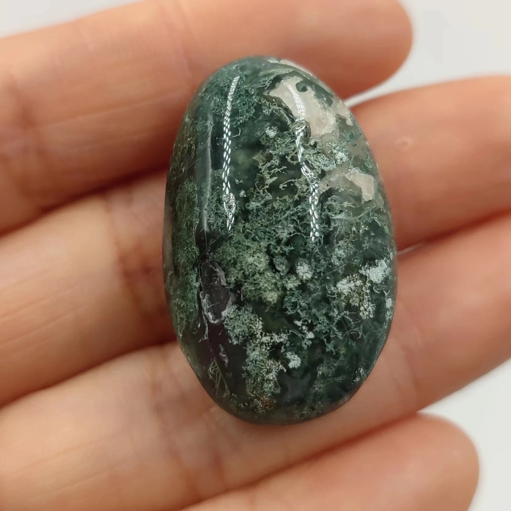 Natural Moss Quartz Stone - Decoration &amp; Healing