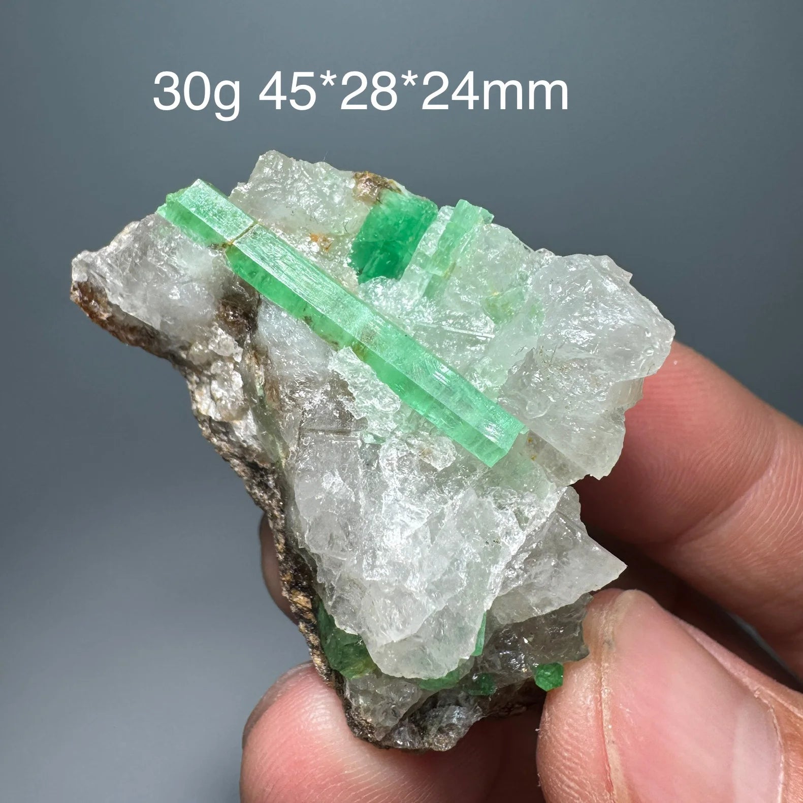 Natural Emerald &amp; Healing Quartz