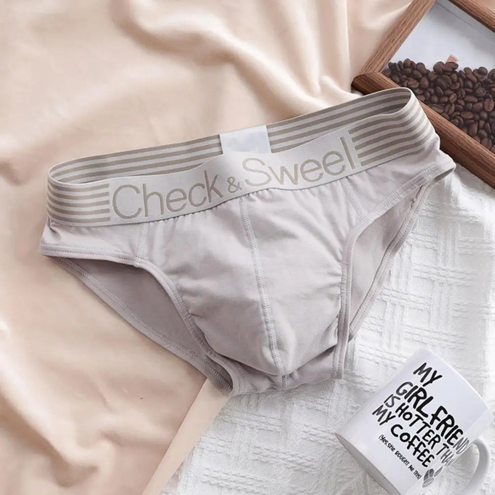 Quần Tam Giác Thoáng Khí In Chữ Mặc Ngủ Và Hằng Ngày