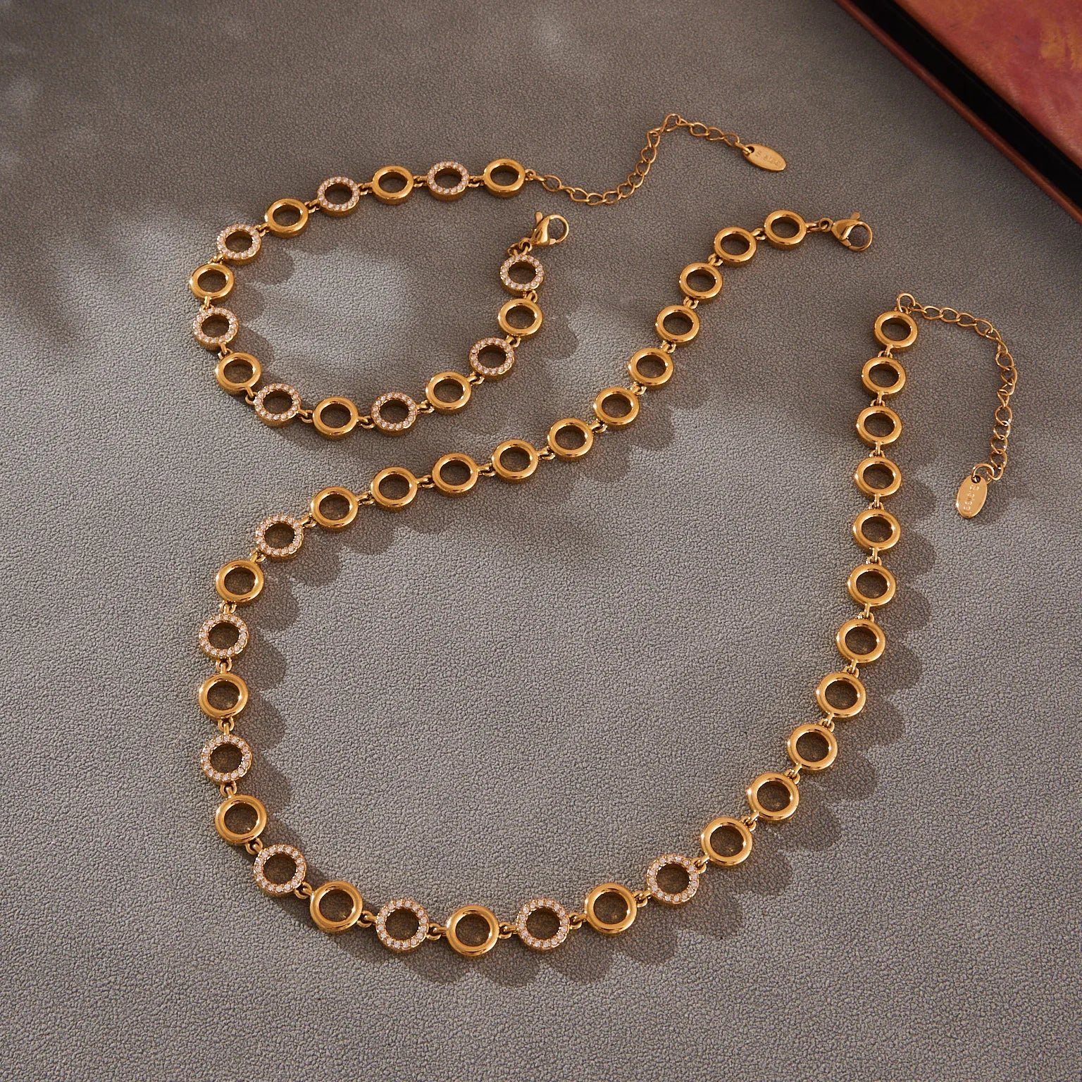 Waterproof Gold Plated Necklace &amp; Bracelet Jewelry Set