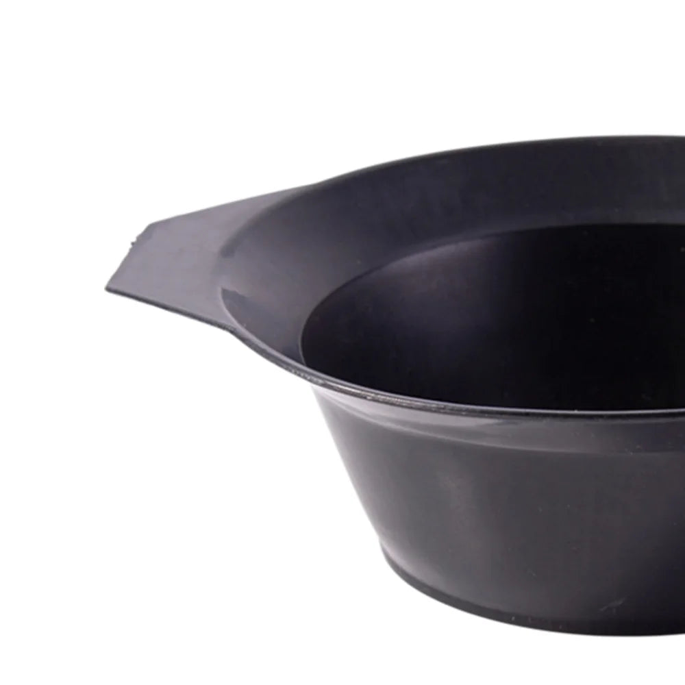 Set of 4 hair dyeing tools: bowl, brush, brush, mixing stick