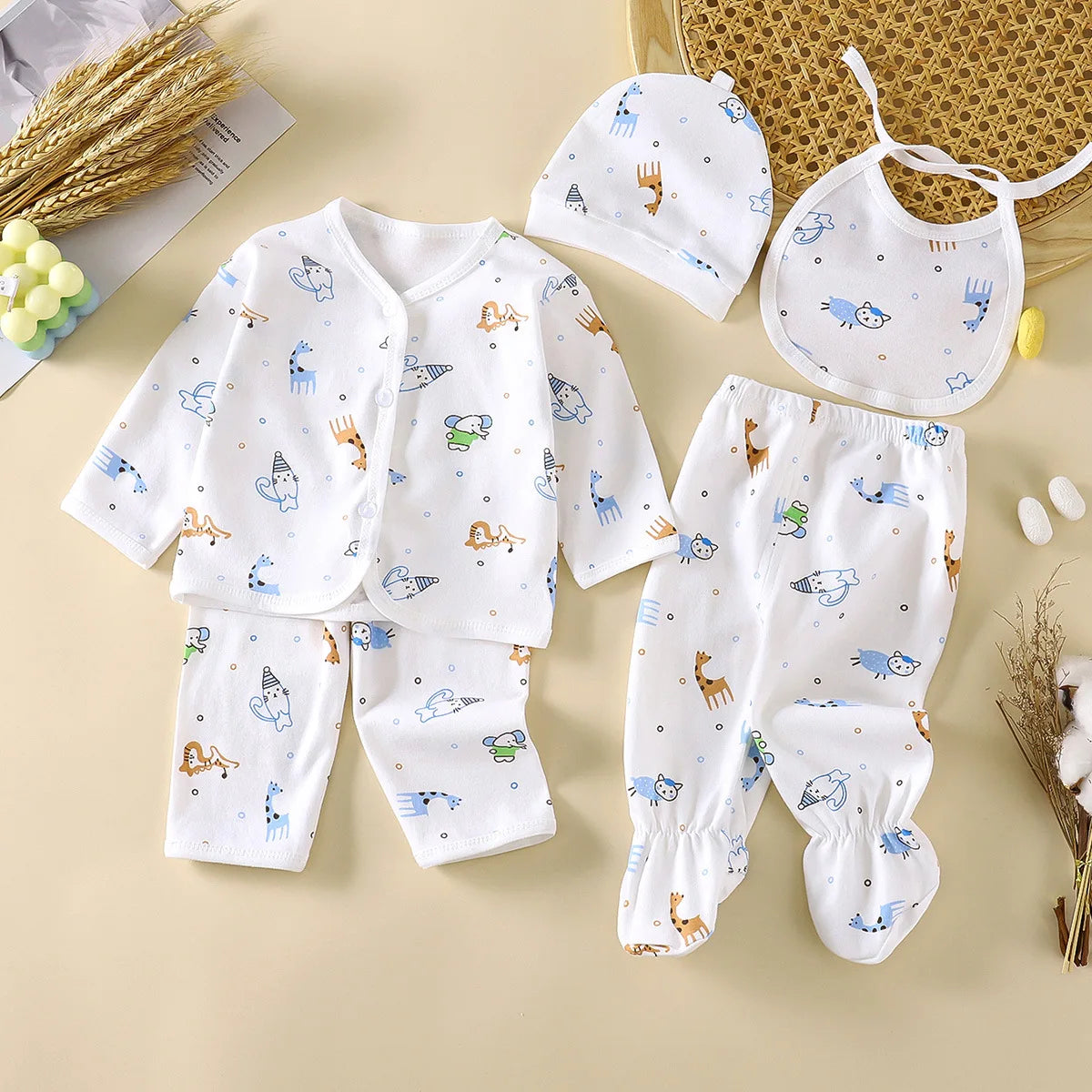 Bộ Đồ Sơ Sinh Baby Mềm Mại: Áo, Quần, Yếm, Mũ