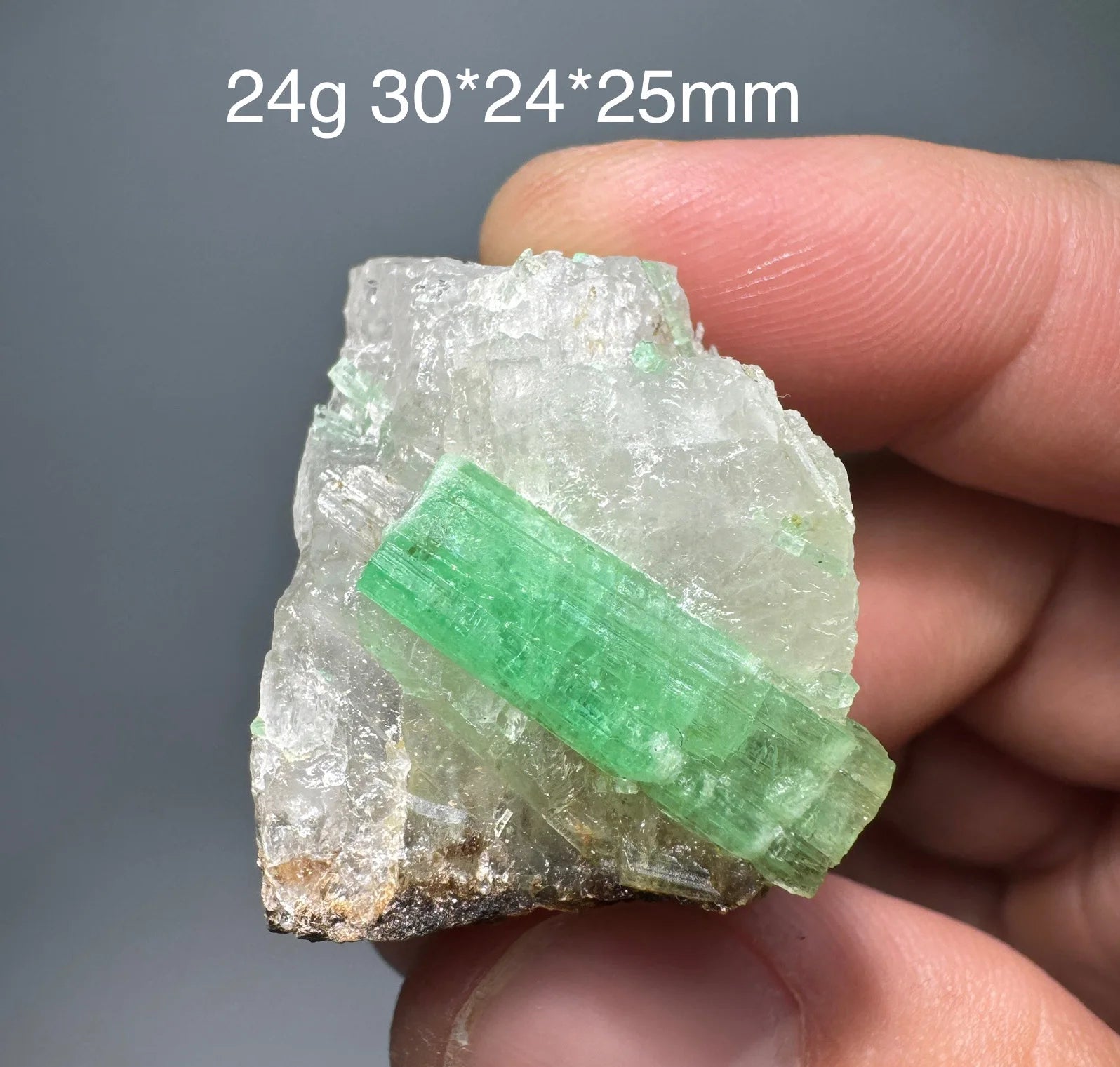 Natural Emerald &amp; Healing Quartz