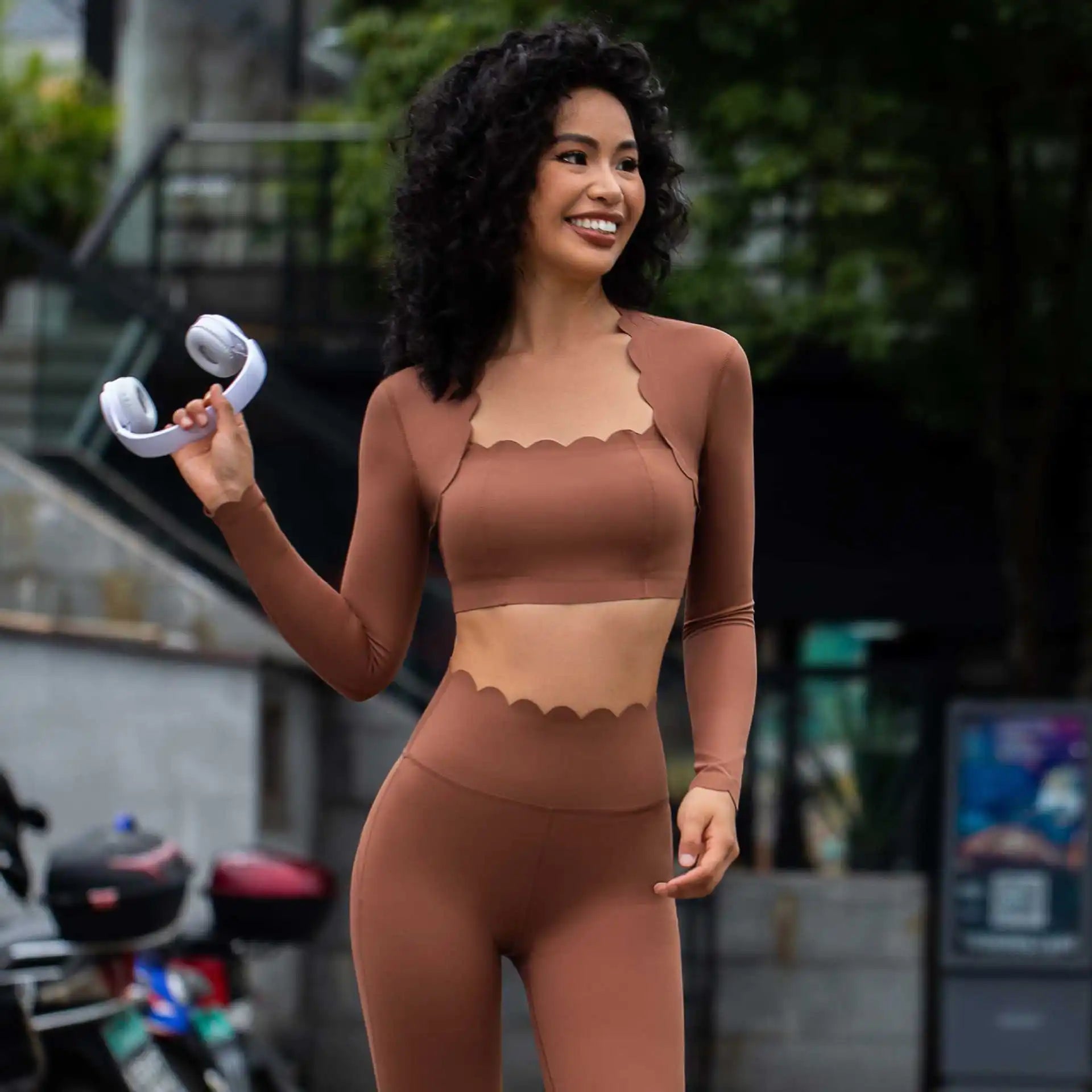 Áo Thể Thao Nữ Ôm Dáng Cổ Vuông Dài Tay Sexy Gym - Daisan Mart