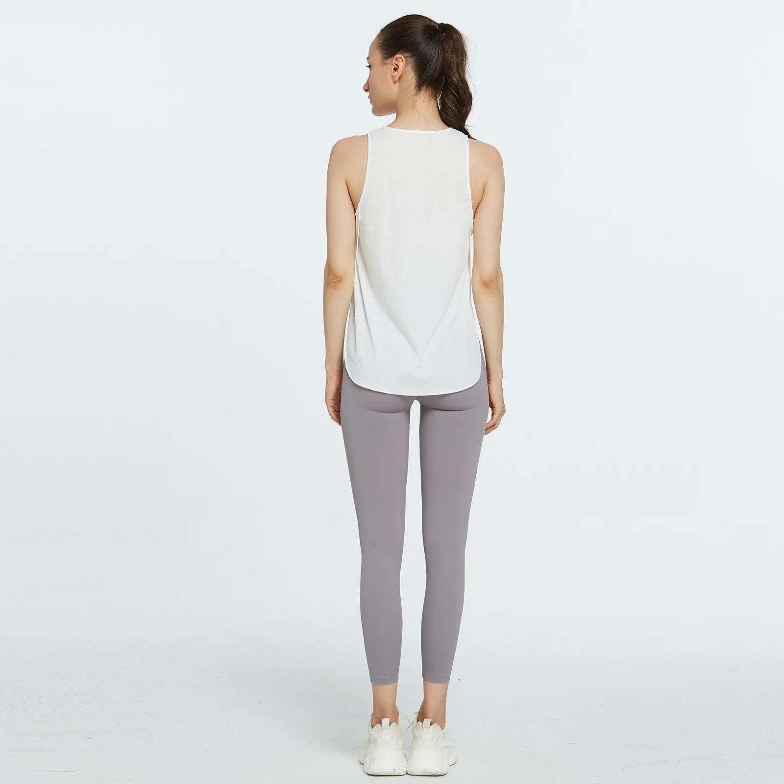 Áo Thể Thao Nữ Hè: Tập Gym, Yoga, Pilates, Chạy Bộ - Daisan Mart