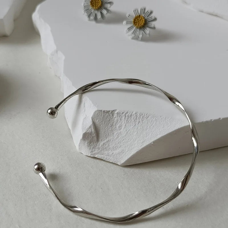 Simple and Stylish Silver Twist Bracelet for Women