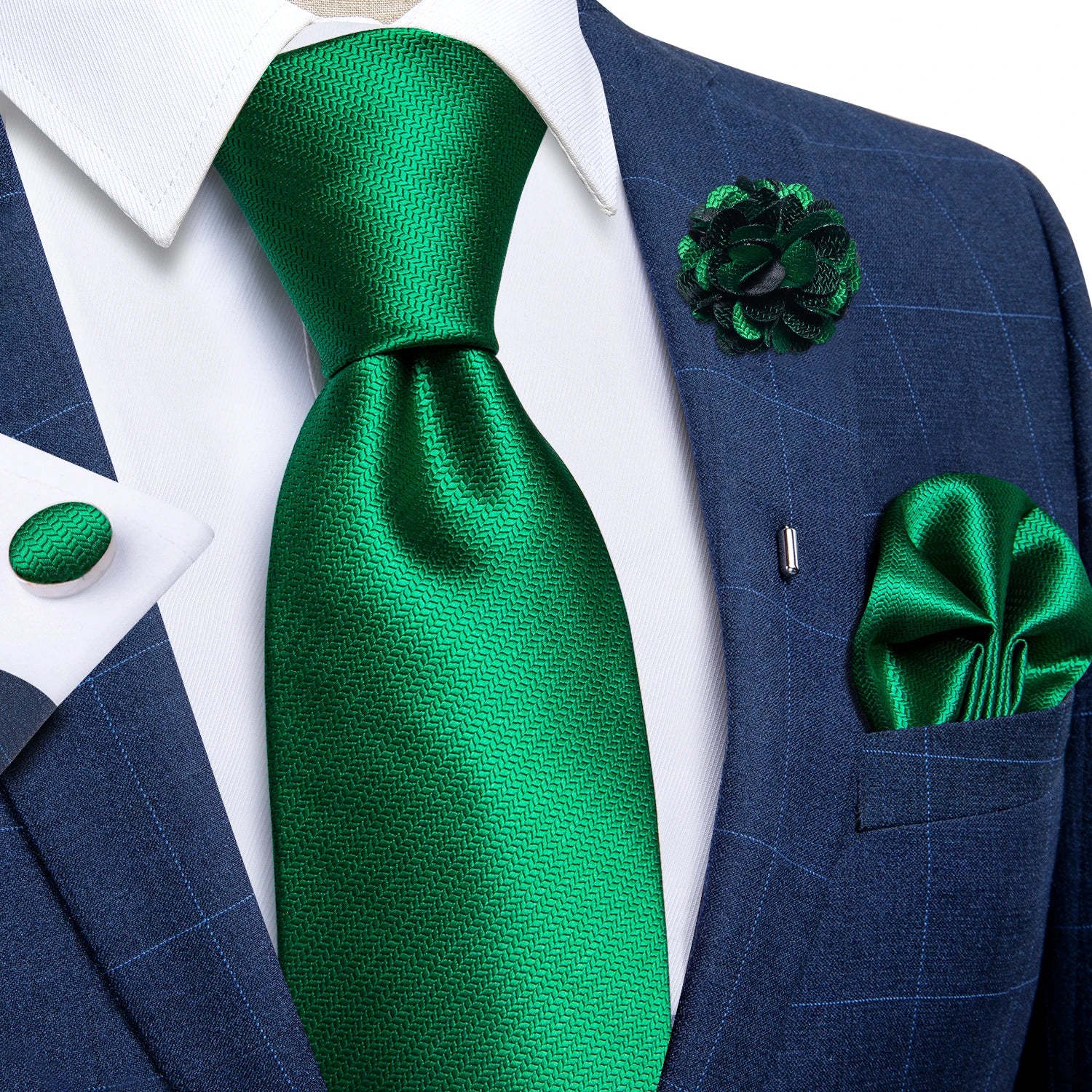 8公分領帶套裝（含領帶夾、口袋巾、袖扣）