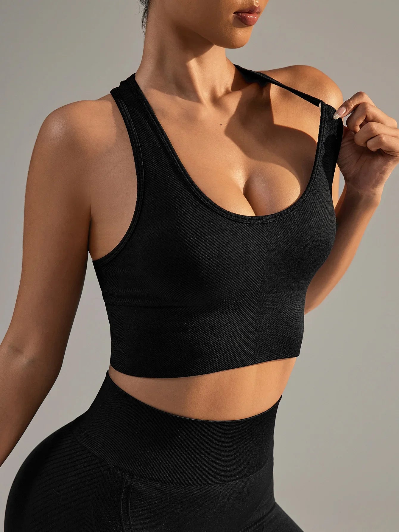 Áo Tập Gym Không Đường May - Chạy Bộ, Yoga, Thể Thao - Daisan Mart