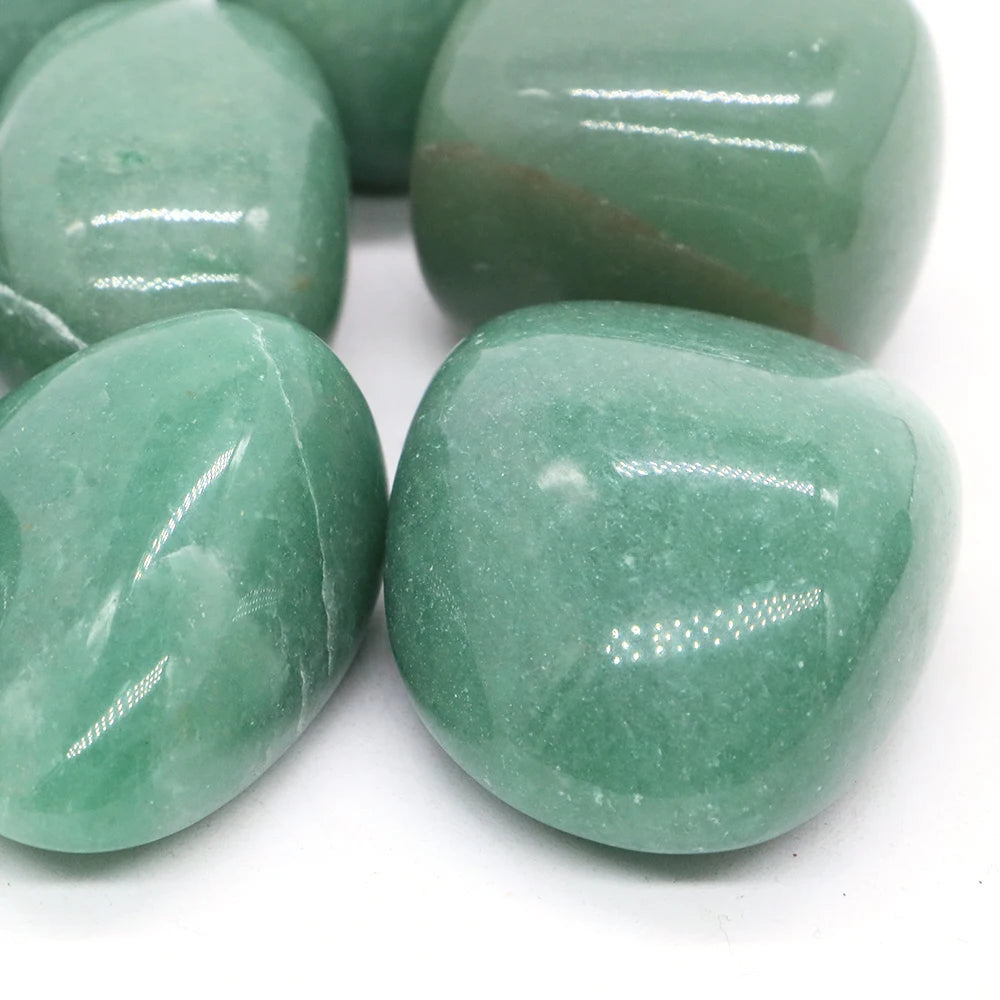 Lucky Natural Green Aventurine Stone for Home Decoration