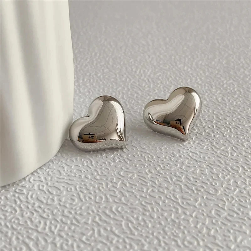Delicate Plain Gold Heart Earrings For Women