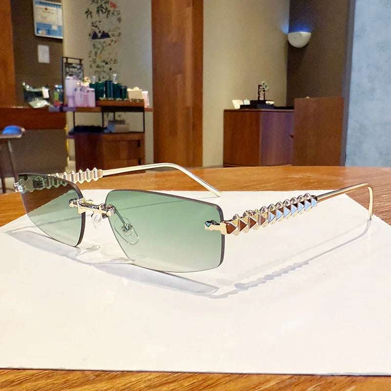 Kính Râm Thời Trang Không Viền 2025 Cho Nữ