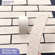 Gạch 3D màu kem, chống thấm, xếp thành hàng trên nền xám, bề mặt gồ ghề.