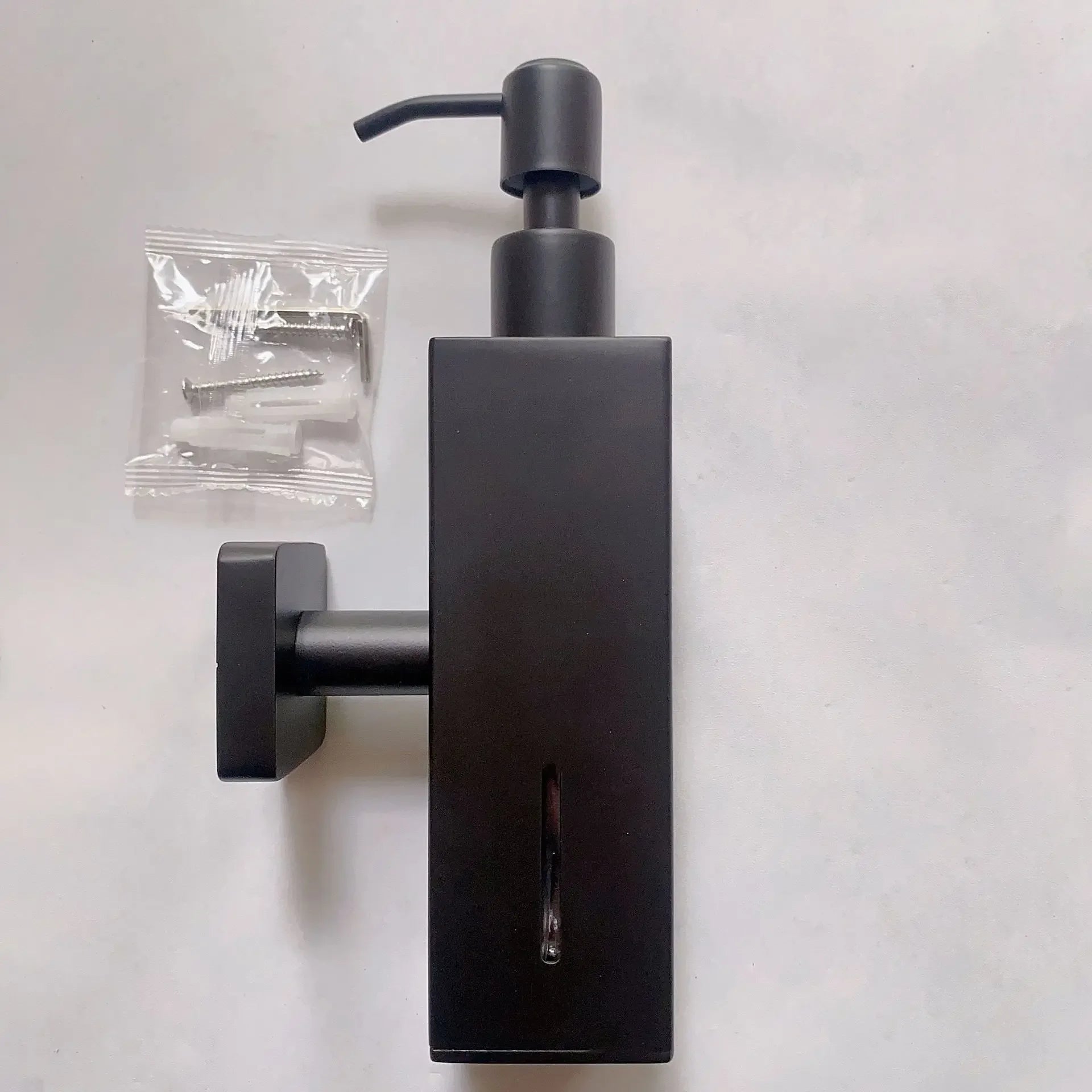 Bình Xà Phòng Inox 250ML Treo Tường Vàng Đen Khách Sạn - Daisan Mart