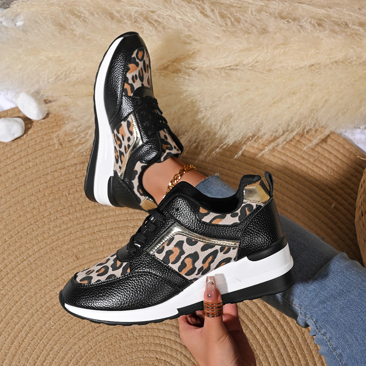 Giày Thể Thao Nữ Đế Xuồng Báo Thời Trang 2024