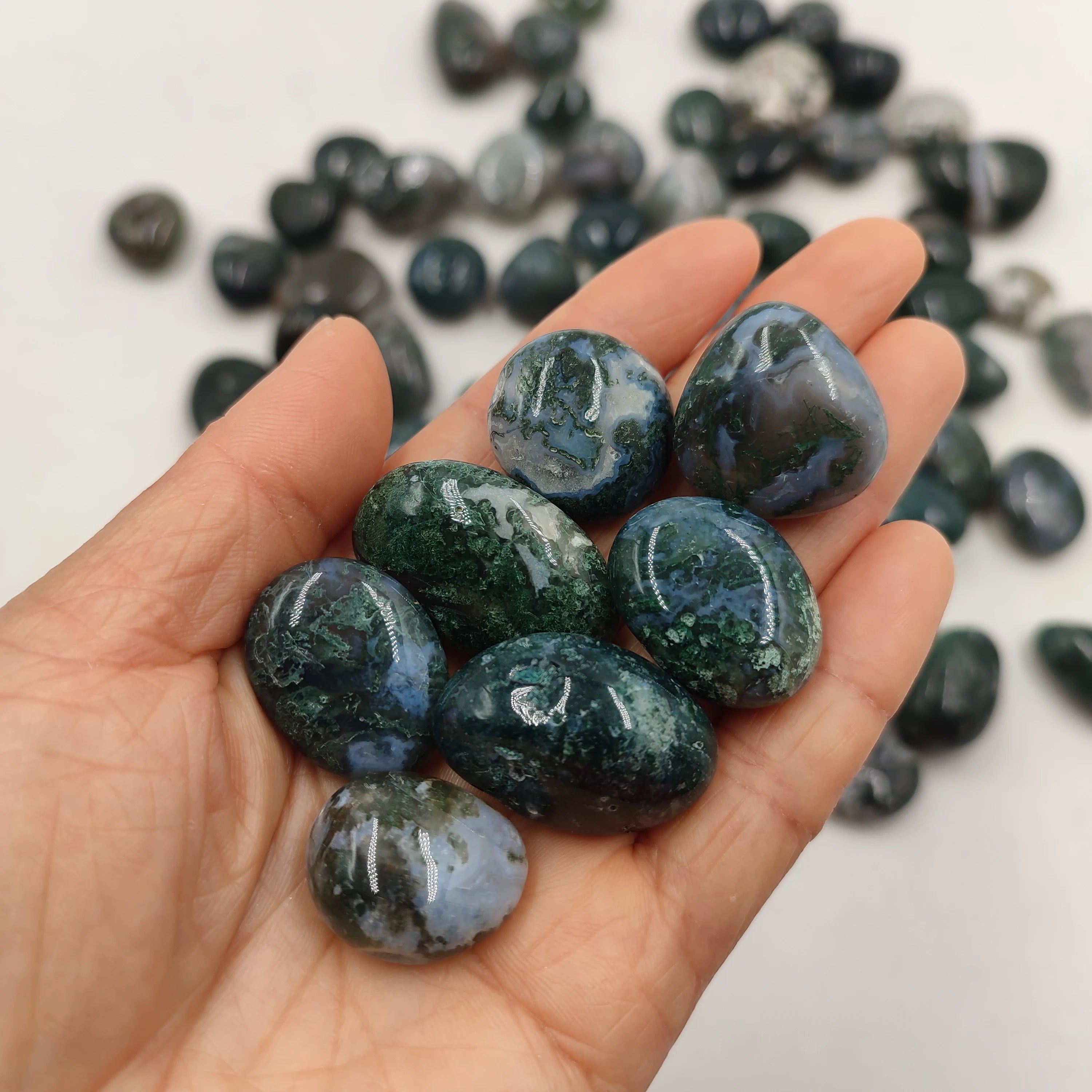 Natural Moss Quartz Stone - Decoration &amp; Healing