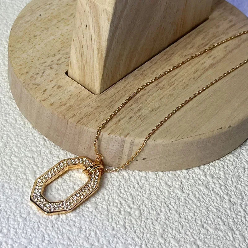 2025 Women's Jewelry Set: Gold, Silver, and Unique Gemstones